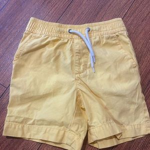 BabyGap Yellow Pull on shorts 3T